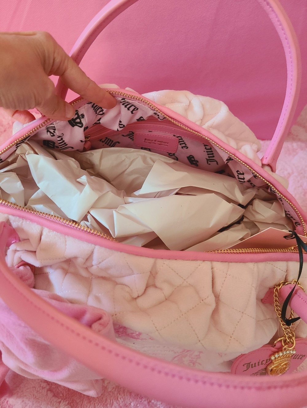 Juicy Couture Bag ๐ - Picture 4 of 6